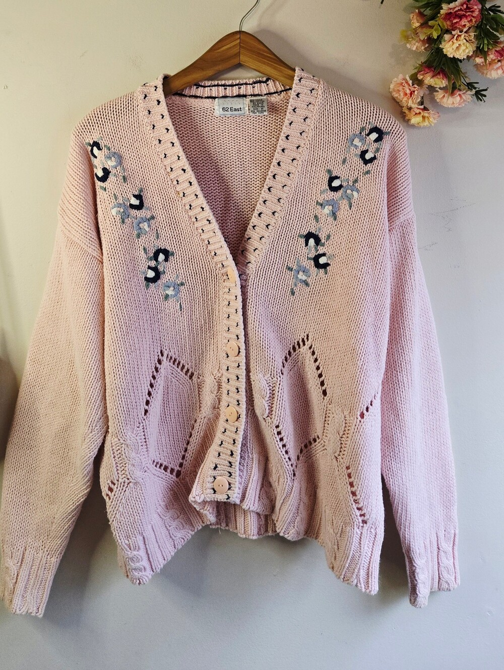 Pink Embroidered V-Neck Knit Cardigan Sweater Vintage